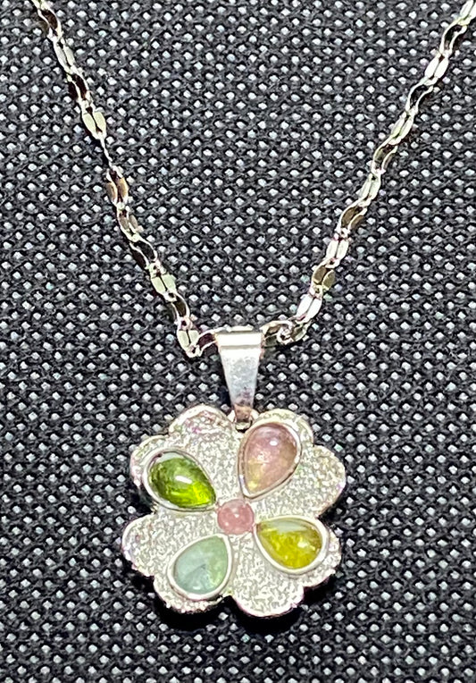 Multi-stone Clover pendant
